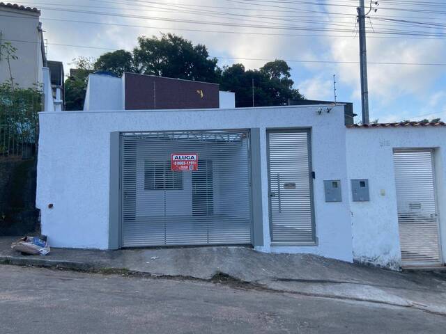#4341 - Casa para Locação em Coronel Fabriciano - MG - 1