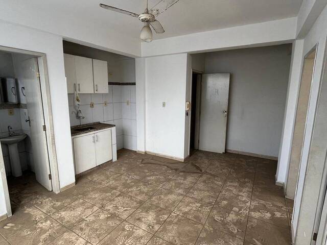 Apartamento para Locação em Governador Valadares - 2