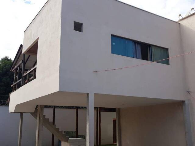 Casa para Locação em Santana do Paraíso - 2