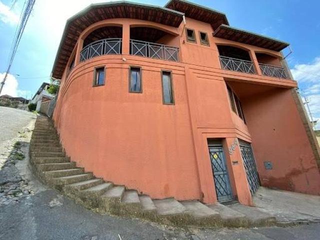 Casa para Venda em Coronel Fabriciano - 2