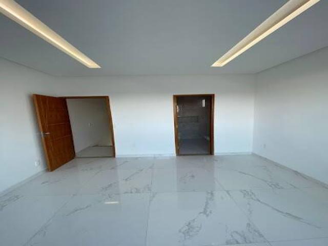 #3111 - Casa para Venda em Santana do Paraíso - MG - 2