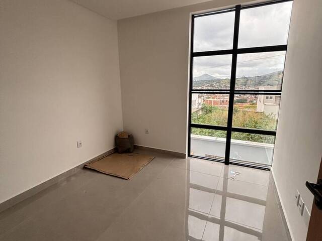 #4014 - Casa para Venda em Coronel Fabriciano - MG - 2